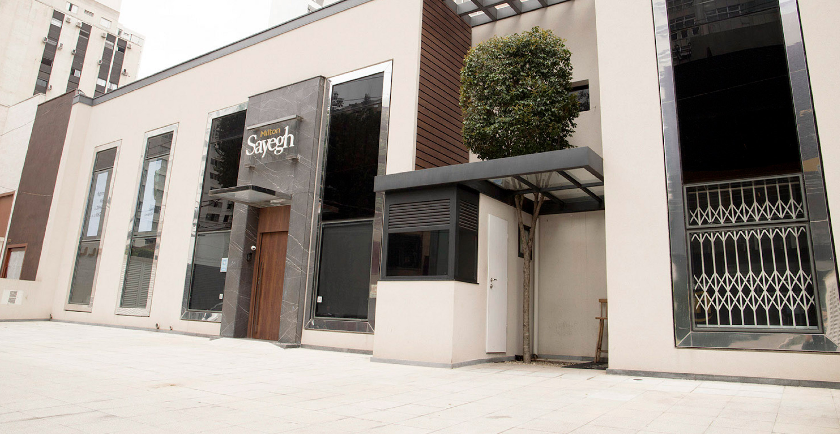 Fachada Sayegh